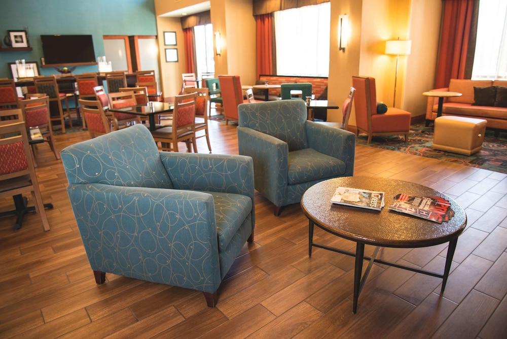 Hampton Inn & Suites Greeley Extérieur photo