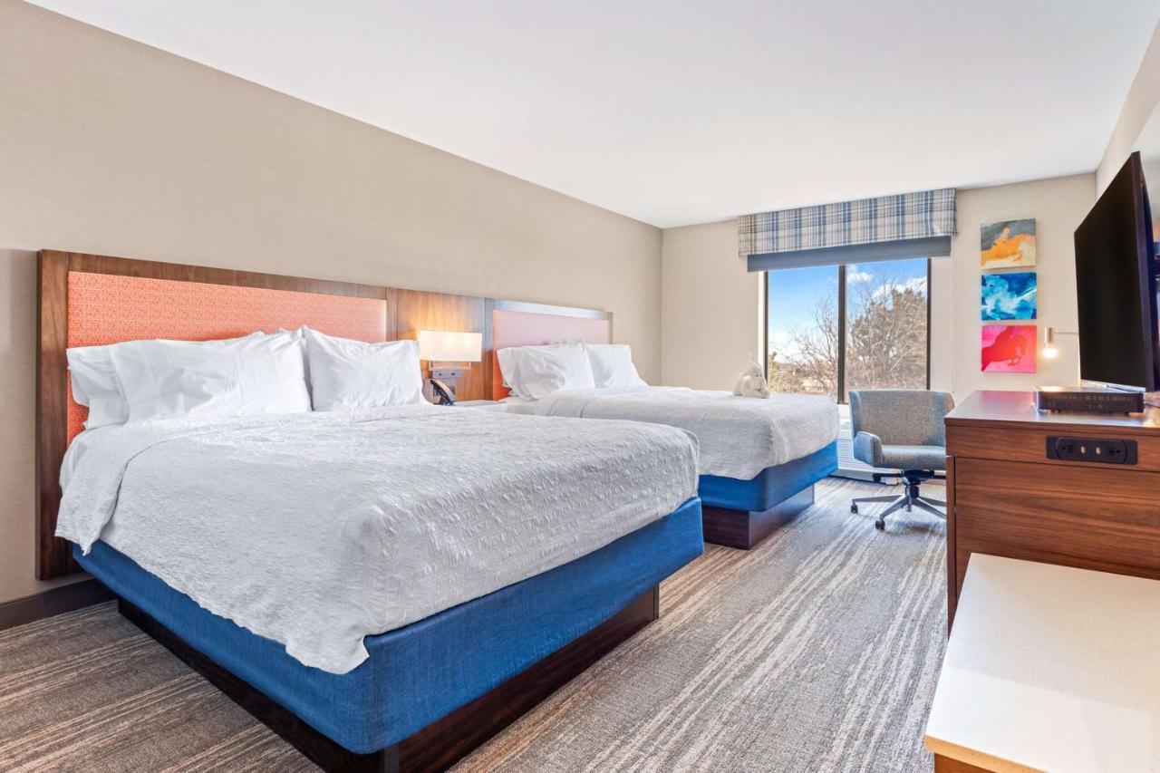 Hampton Inn & Suites Greeley Extérieur photo