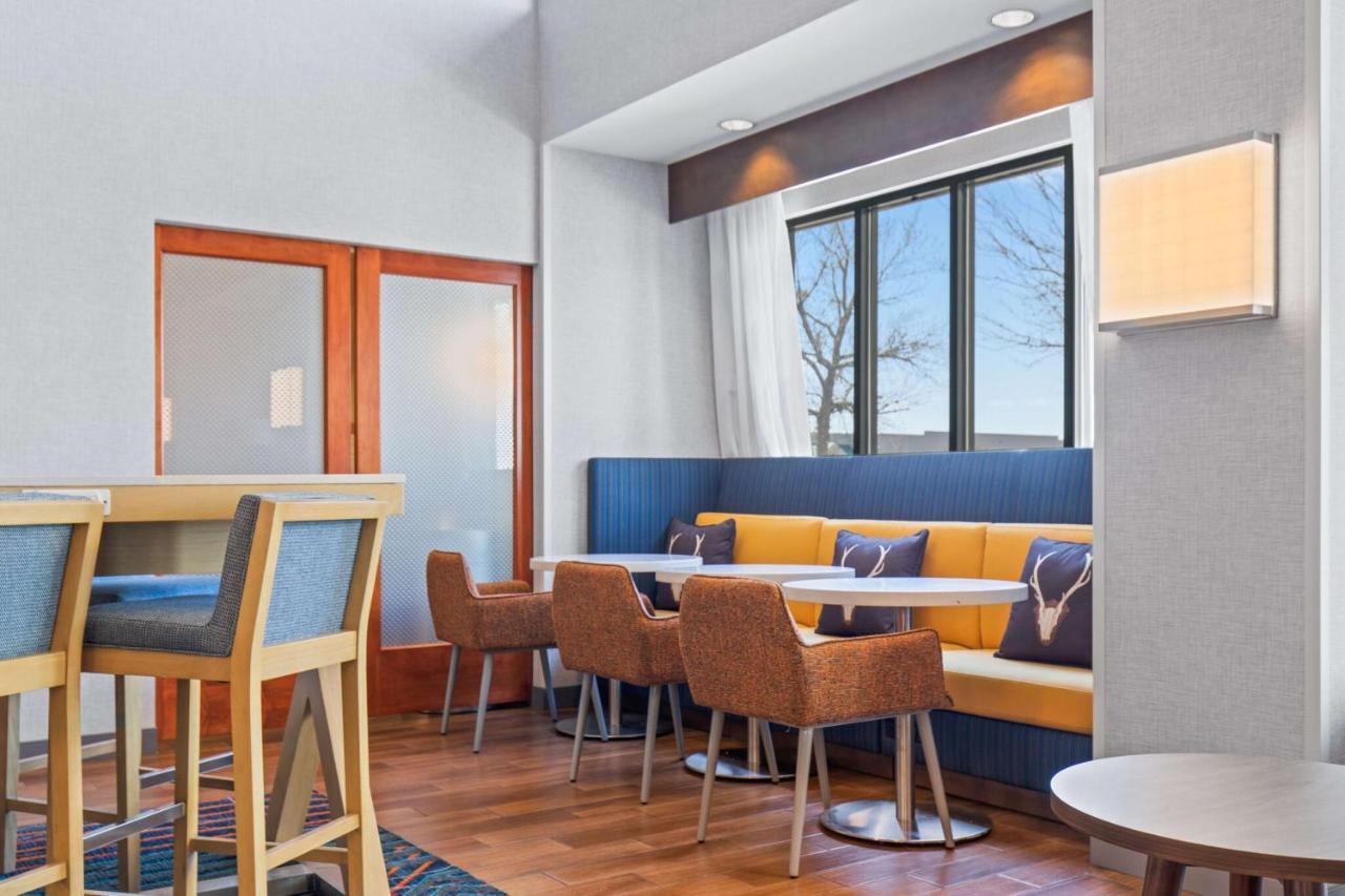 Hampton Inn & Suites Greeley Extérieur photo