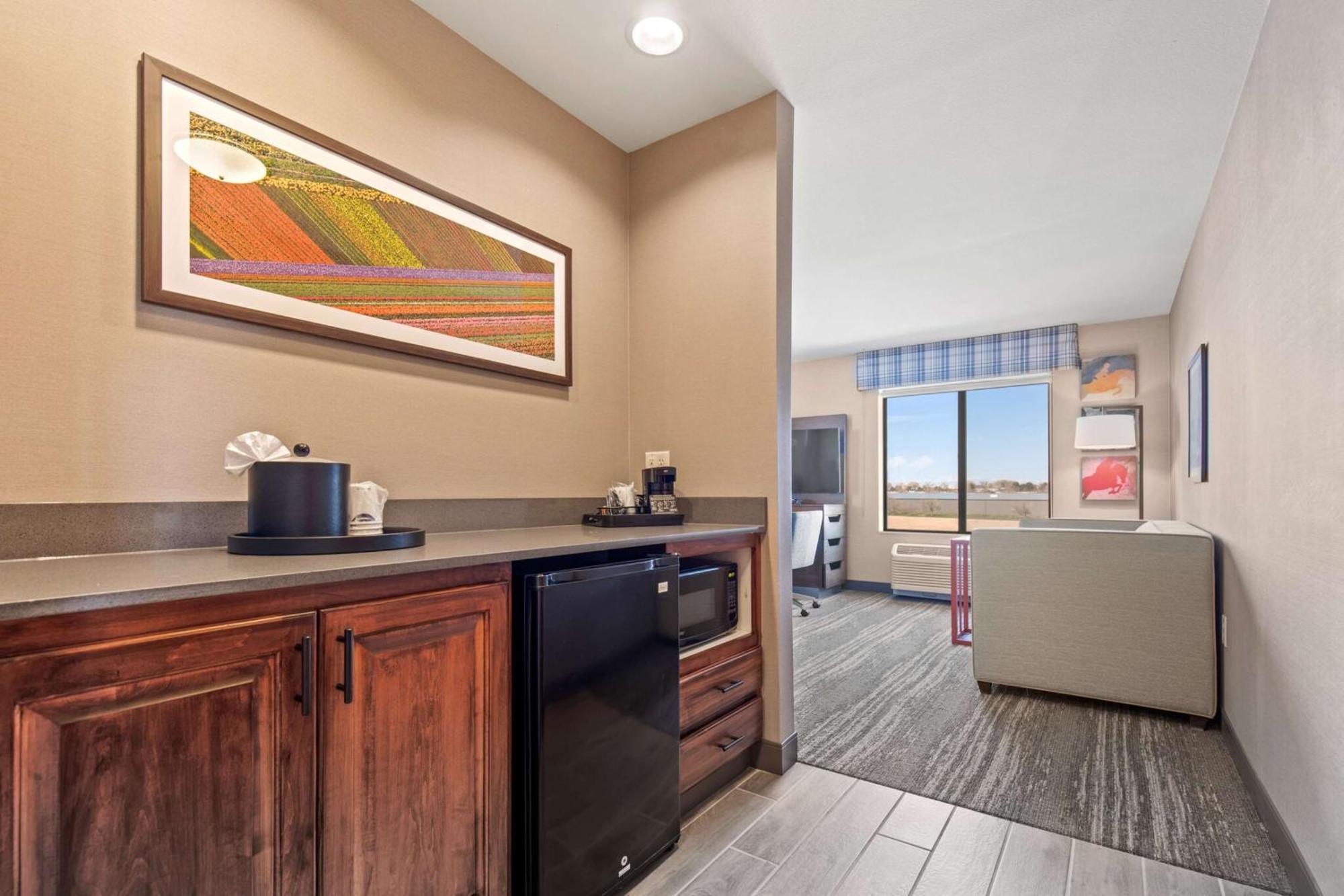 Hampton Inn & Suites Greeley Extérieur photo